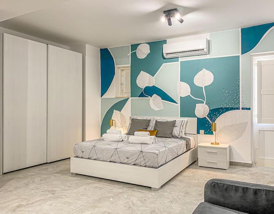 Apartmán Designer Duplex Penthouse In Floriana Exteriér fotografie